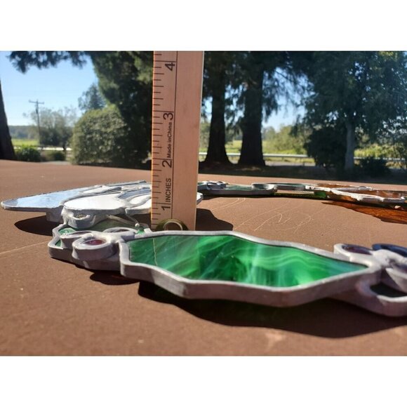 Handmade Vintage Stained Glass Christmas Wreath Dogs Holly Leaves Berries - Picture 8 of 10